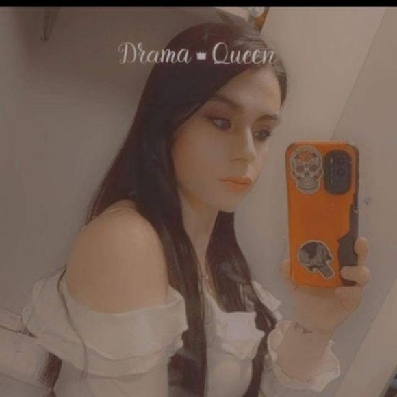 Meet your Posher, Cassandra - Picture 1 of 1